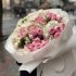 Авторський букет-гігант із ранункулюсів сорту Ханой, піоновидних спрейних рожевих троянд, гортензій та оксіпеталуму_1