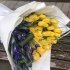 Патріотичний тріобукет із тюльпанів, ірисів та троянд в жовто-блакитному кольорі_0